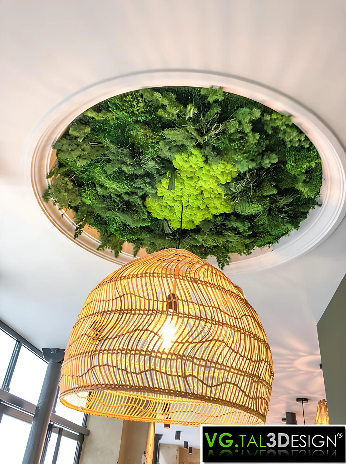 巴黎餐厅的永生型植物墙与天花板